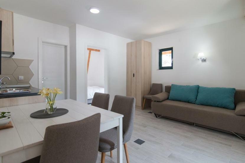Apartmani Terase Konjska Reka Luaran gambar