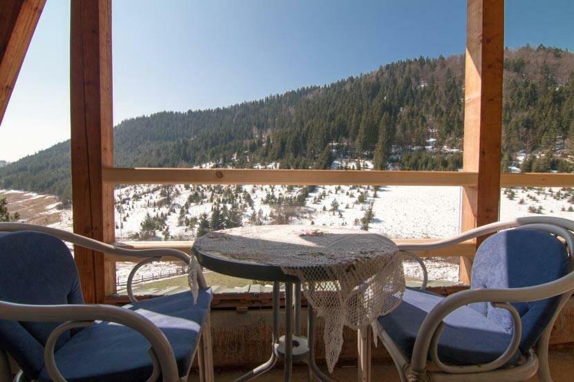Apartmani Terase Konjska Reka Luaran gambar